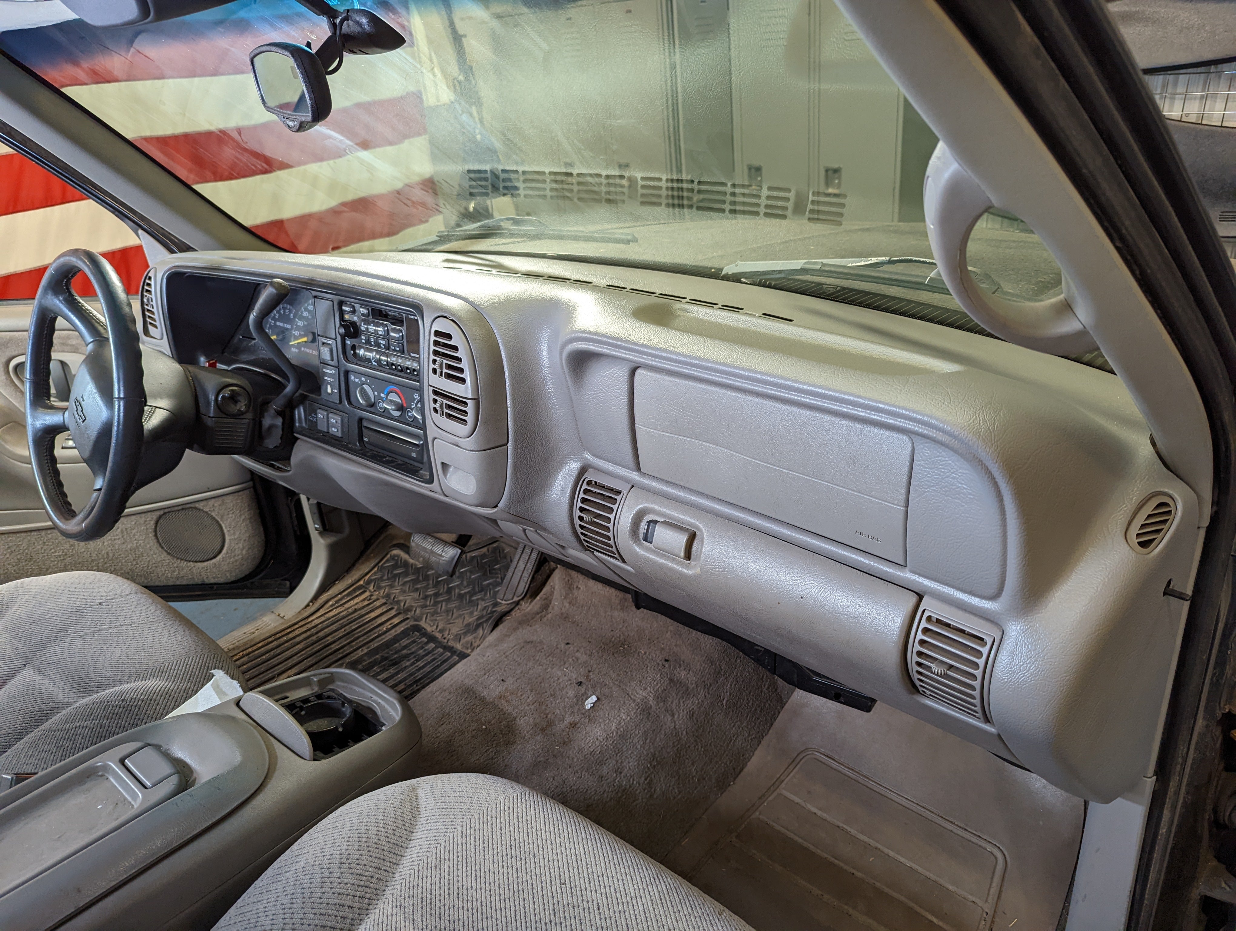 1997-2000 Chevy/GMC C/K Pickup Suburban Yukon Tahoe Escalade Dash Cover - DashSkin